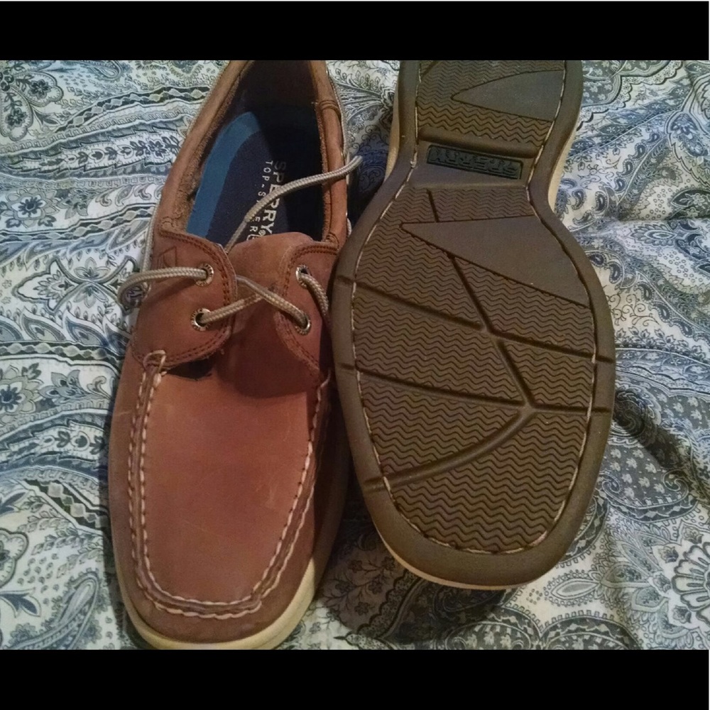 Sperry boat shoes